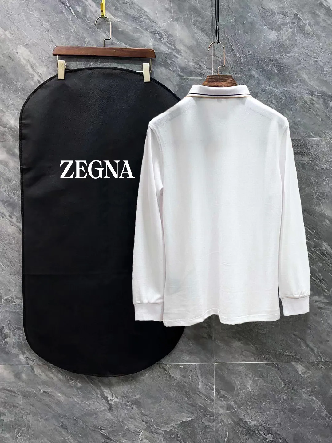 Zegna 24SS Classic Polo 。 T . . ! Piquet , “ ”。 . , , logo ， ， ， ， ， ， 。 Black/White/ Size：M~3XL